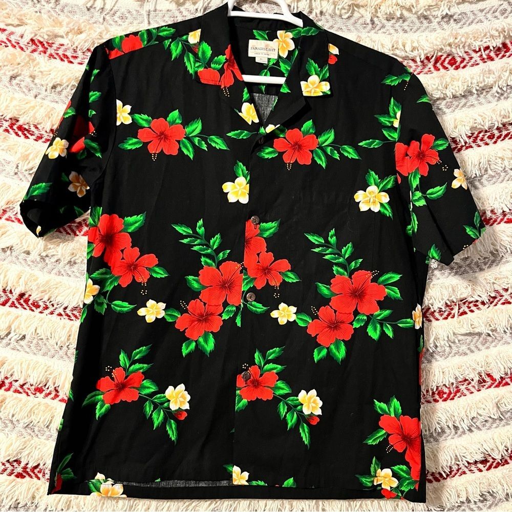 Paradise Bay Hawaiian Flower Shirt Made In Hawaii Size XL